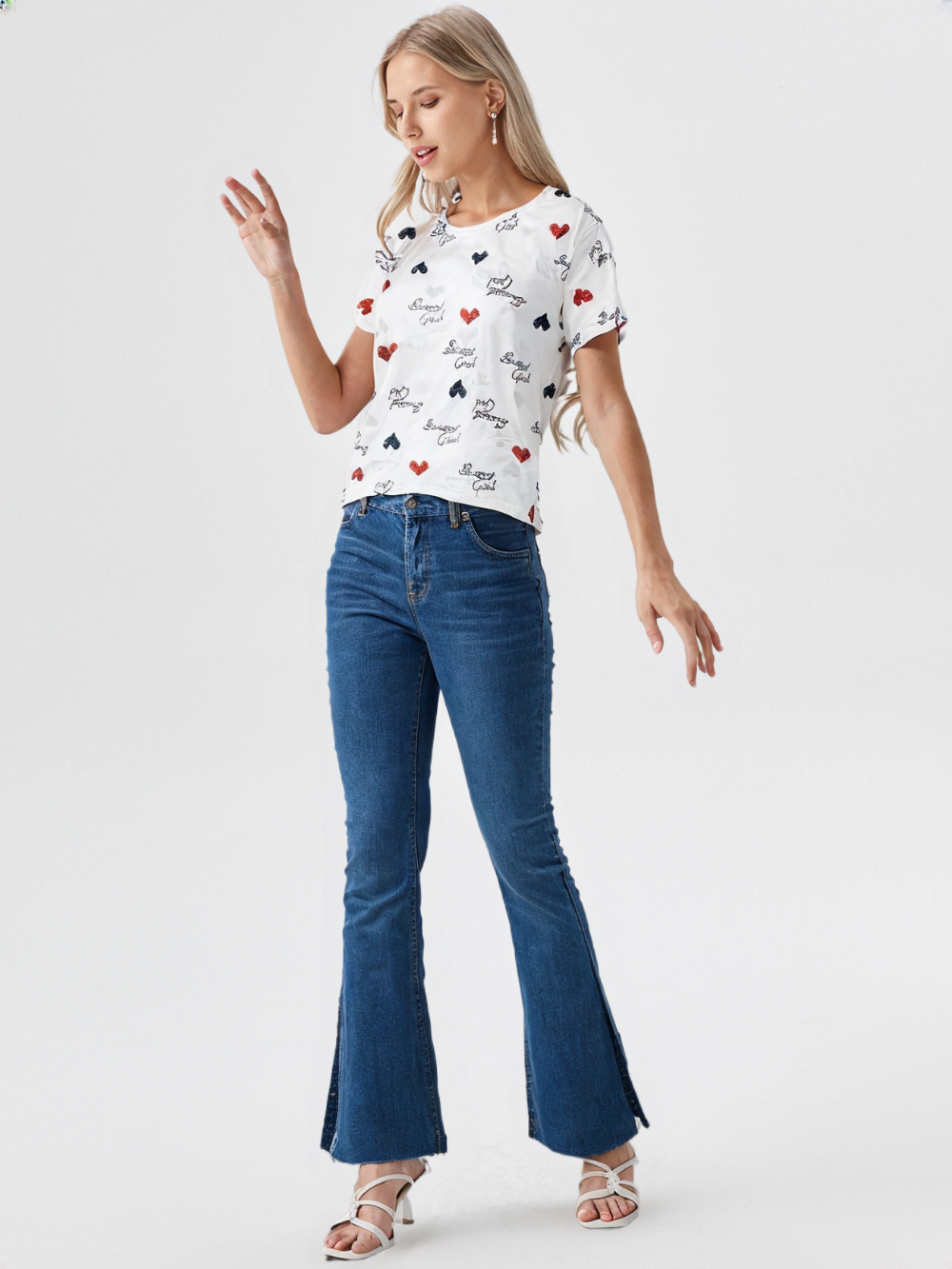 wearOn Hearts & Dots Print Oversized Tee - White Blue Abstract Art T-Shirt