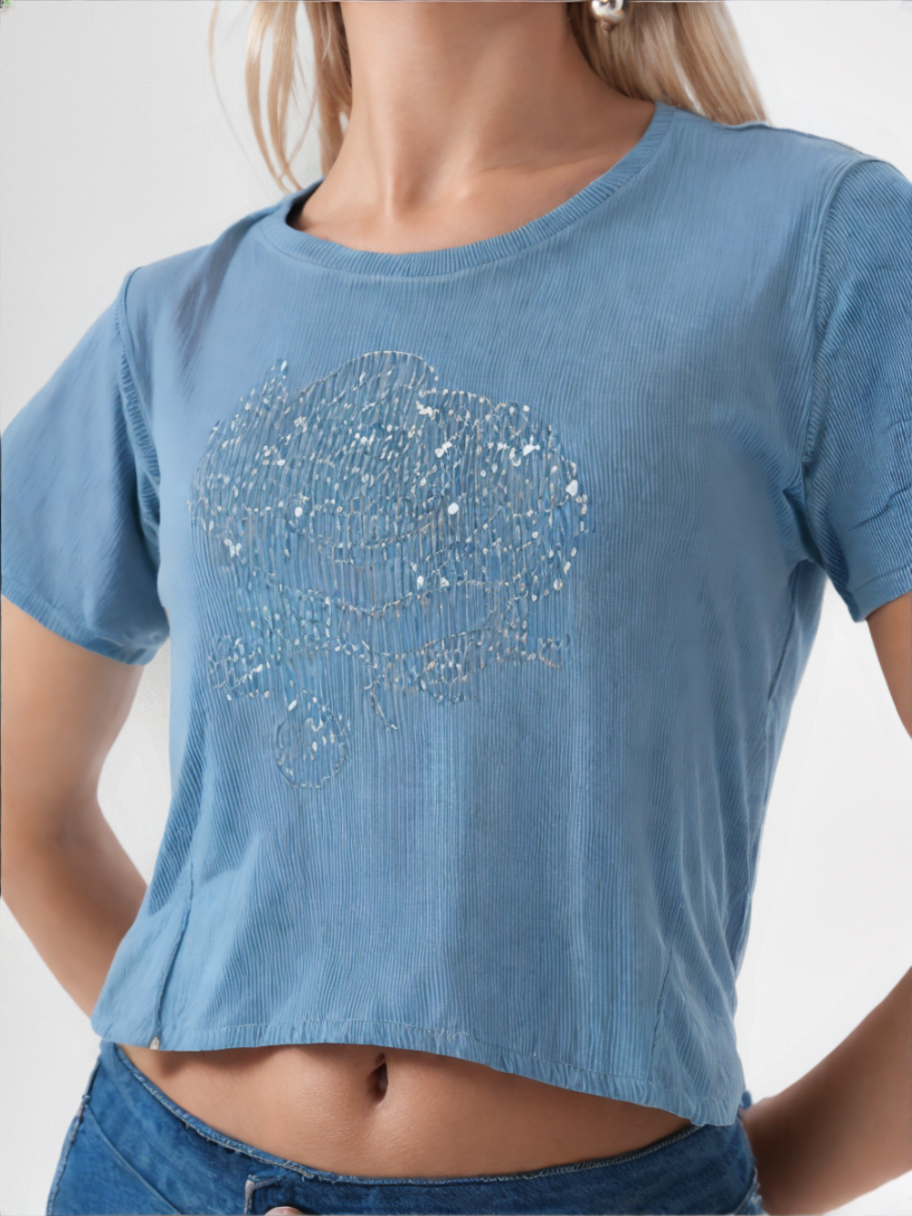 wearOn Women's Glitter Jellyfish Crop Top - Sky Blue Ribbed Short Sleeve Tee